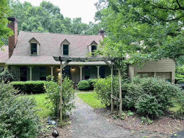 9808 Macon Rd, Raleigh, NC 27613