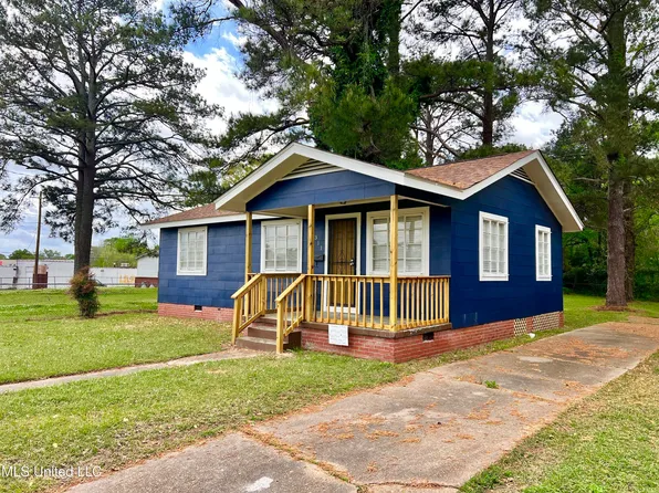 1311 Fernwood Dr, Jackson, MS 39213