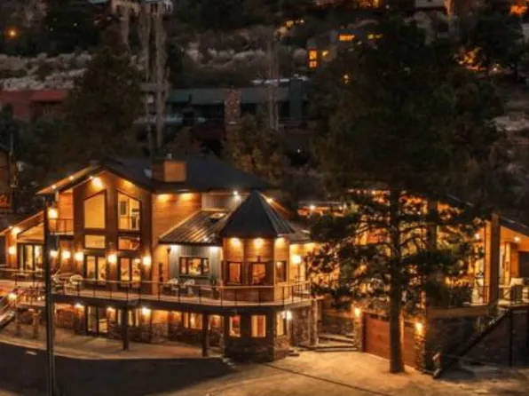 306 Crestview Dr, Las Vegas, NV 89124