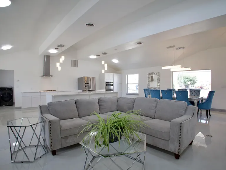 10100 Woodway Dr — Photo 5