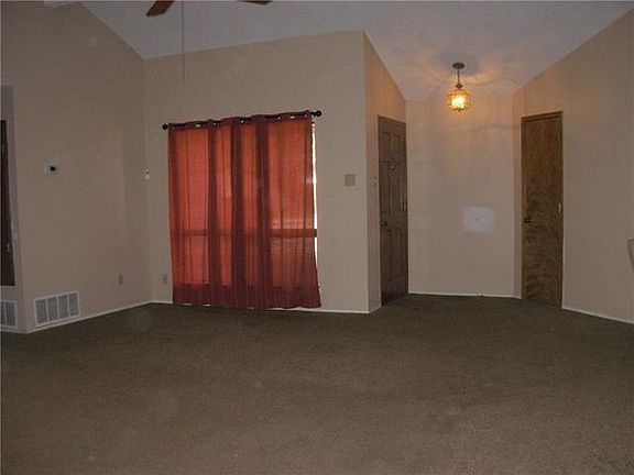 2nd image of 2929 Branch Hollow Cir