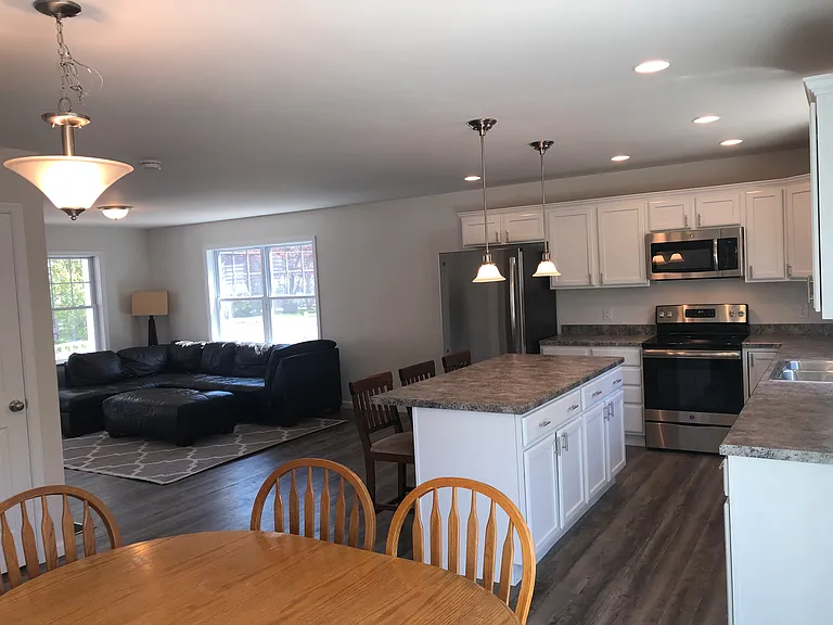 8 Blossom Way — Photo 5