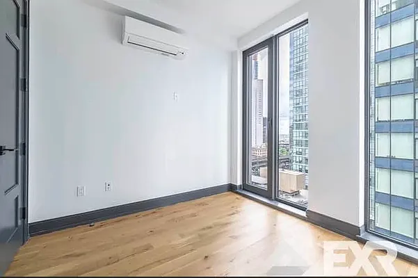 Rented by The KCI Group | media 105