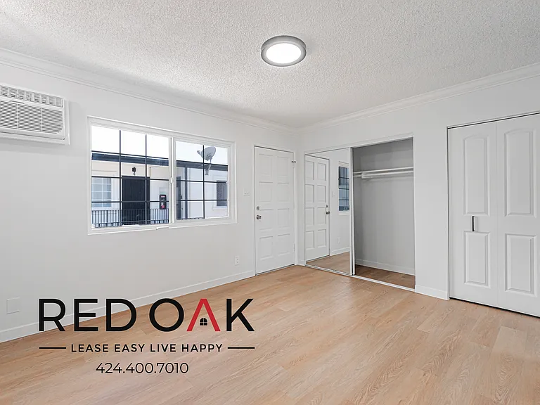 1540 W 145th St #1 — Photo 5