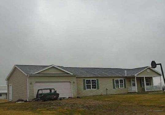 3rd image of 21913 Liberty West Rd