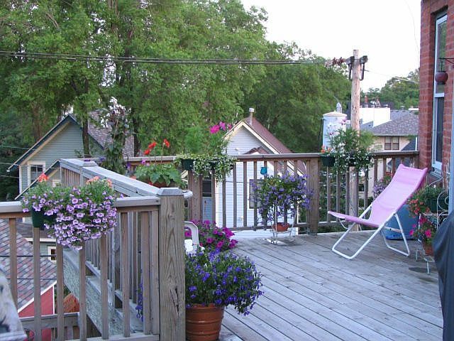 Have fun BBQs on your LARGE DECK!