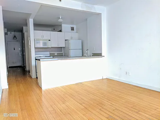 Rented by Citi Habitats | media 22