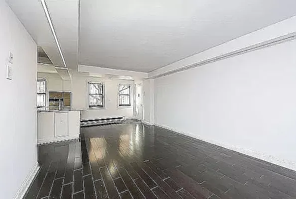 438 Clermont Ave #C — Photo 5