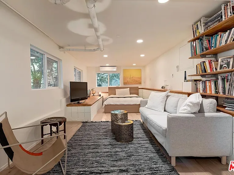 7586 Woodrow Wilson Dr — Photo 19