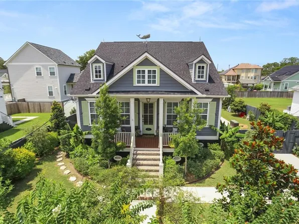 2453 Madrid St, New Orleans, LA 70122