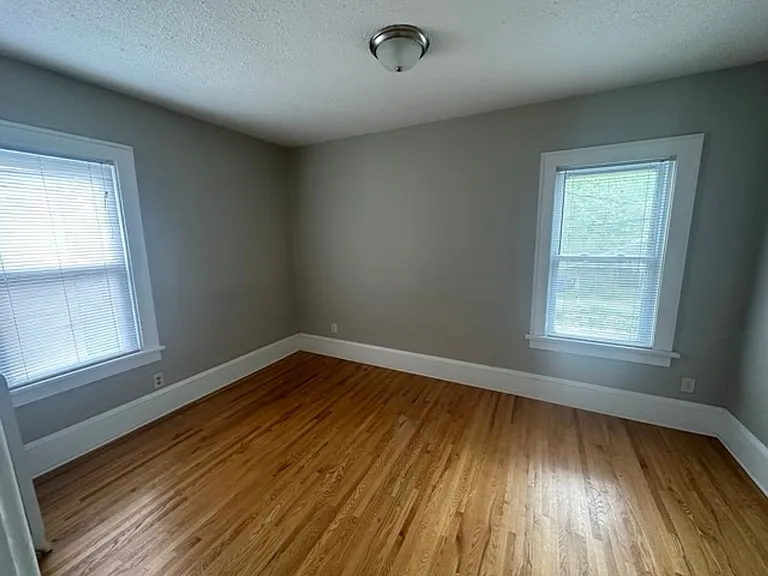 412 Pierce — Photo 3