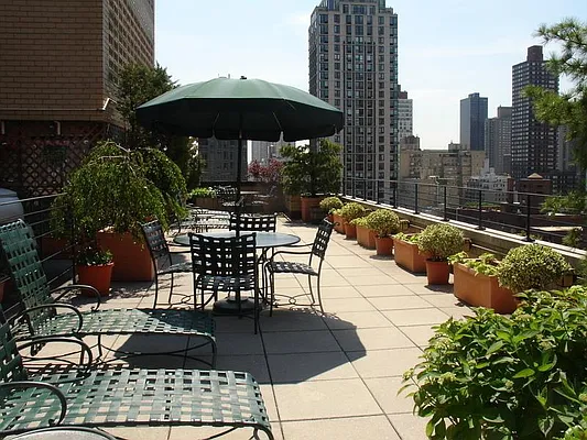 Sold by Engel & Völkers New York City | media 18