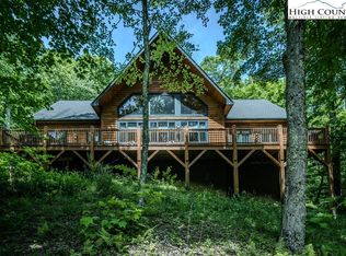 125 Hunters Ridge Pl, Banner Elk, NC 28604