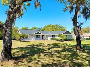 8261 Sycamore Dr, New Port Richey, FL 34654