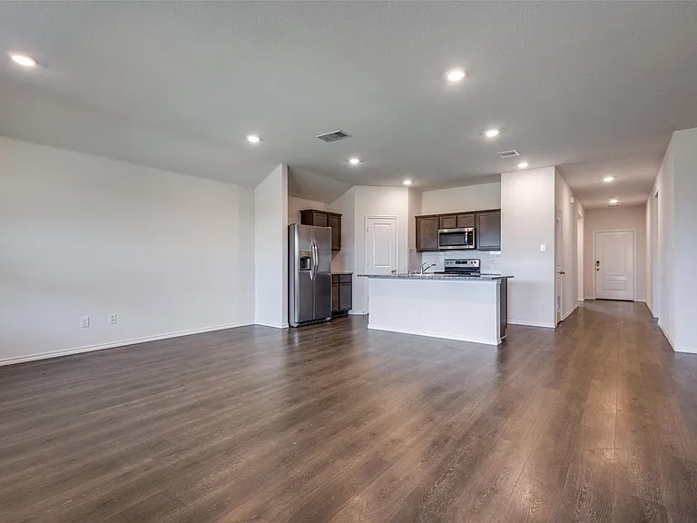 808 Saddle Horn Way — Photo 16