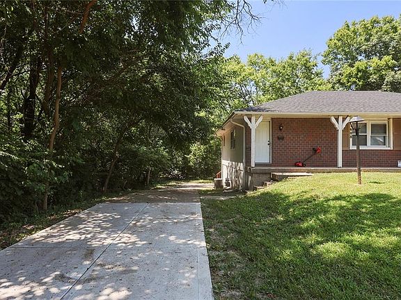 2nd image of 1610 N 59th Pl