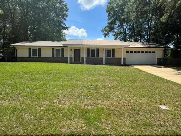 104 Pratt Dr, Enterprise, AL 36330