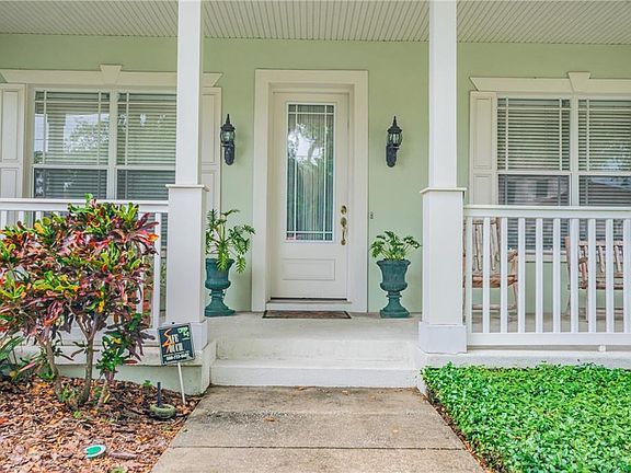 4th image of 818 Virginia Ave