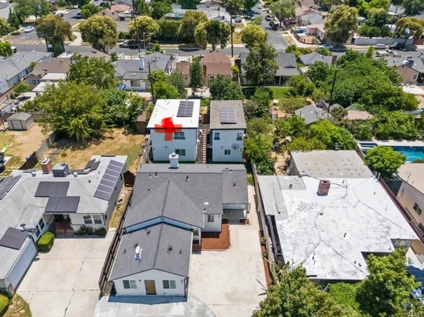 18654 1/2 Runnymede St, Reseda, CA 91335