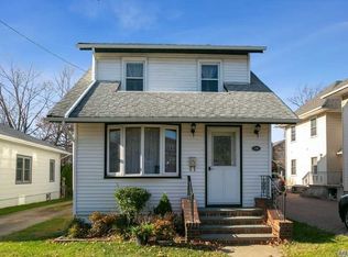 198 Plainfield Ave, Floral Park, NY 11001