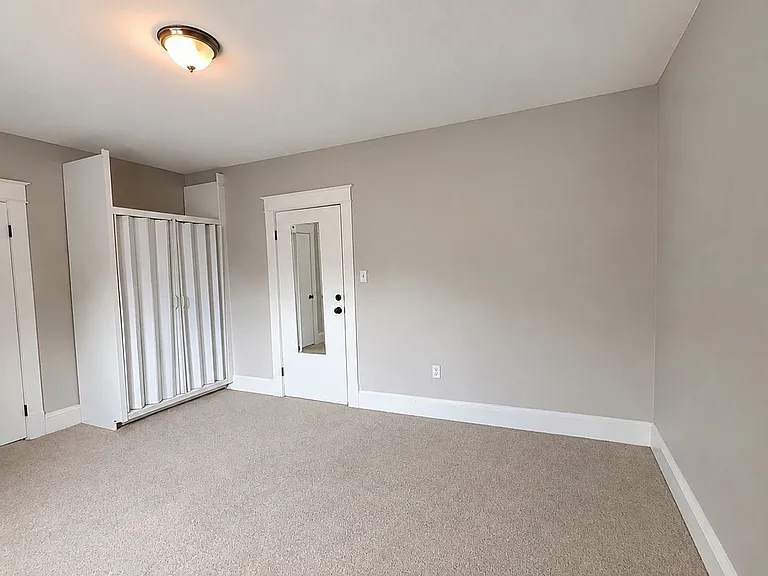 1807 Springfield - Platinum — Photo 9