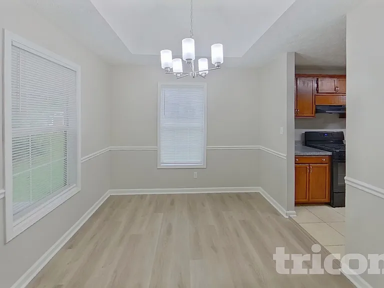 200 Towler Dr — Photo 4