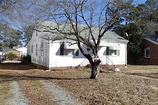 2nd image of 574 Ashton Ave