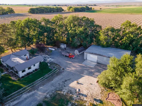 762 Missouri Valley Rd, Riverton, WY 82501