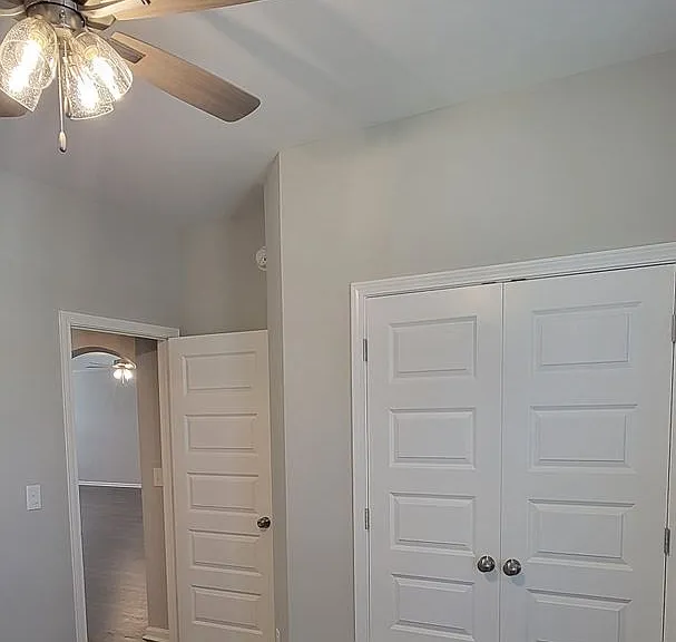 857 Hedgefield Way — Photo 32