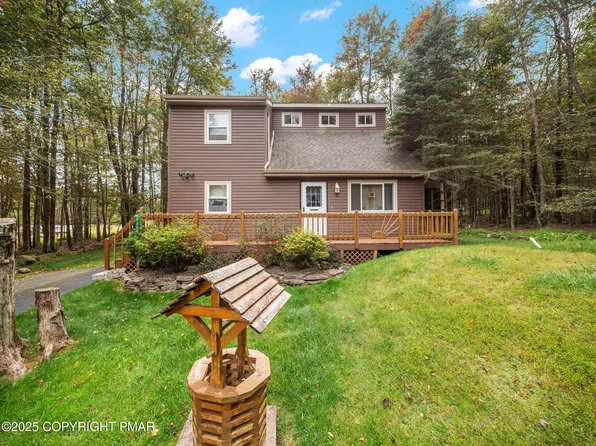 1025 Maplewood Dr, Newfoundland, PA 18445
