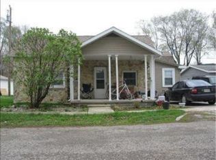 102 N Walnut St, Walton, IN 46994