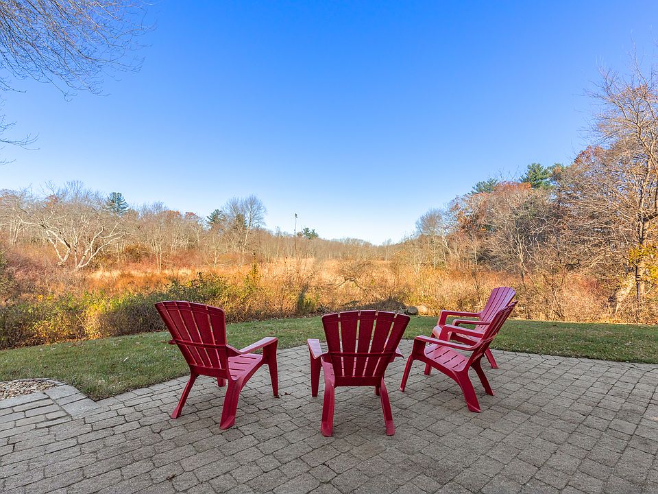 2nd image of 5 Willow Cir