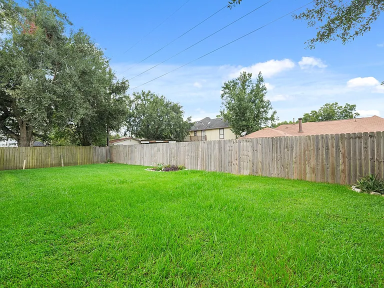 3651 Woodlace Dr — Photo 33