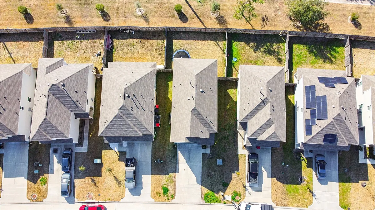 Building Photo - 22103 Regal Heights Ln