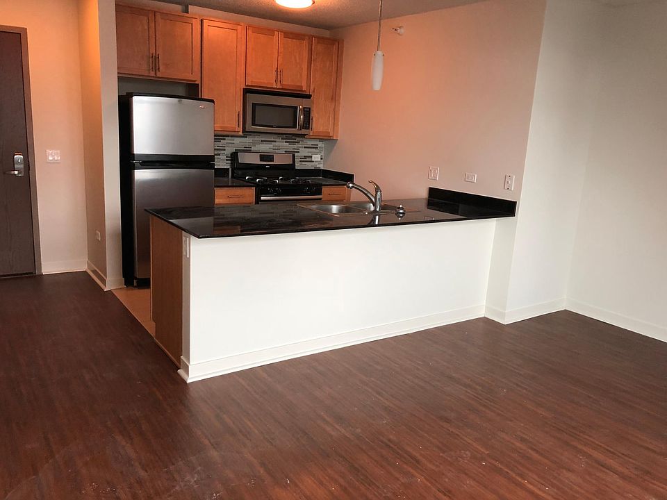 1st image of 554 W Kinzie St #W1006