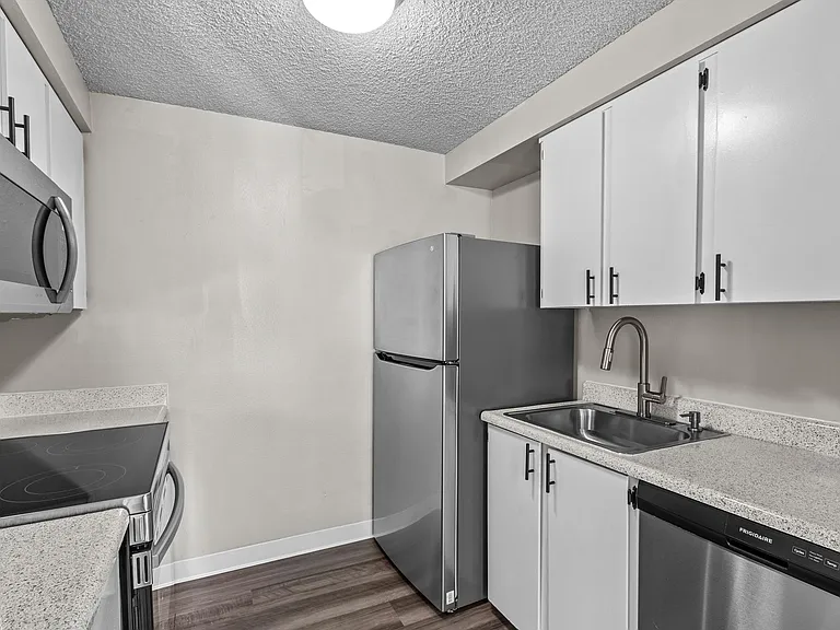 Parc 48 Apartments — Photo 11