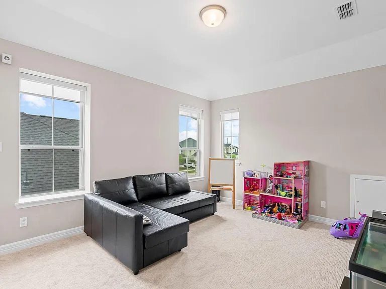 4106 Sherman Oak Ln — Photo 26