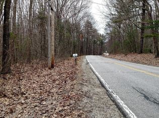 130 Whitten Rd, Kennebunk, ME 04043