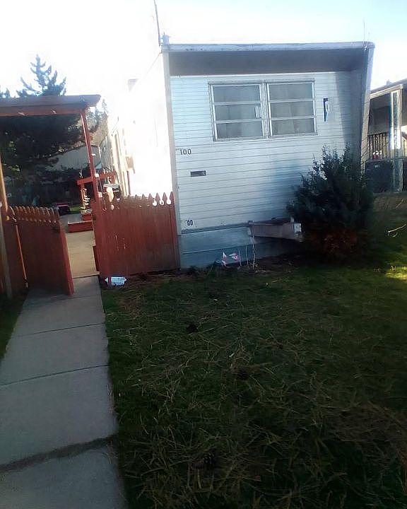 1st image of 9518 E 4th Ave Trailer 100