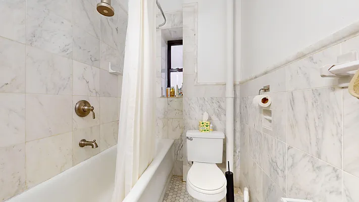 Rented by Bond New York | media 15