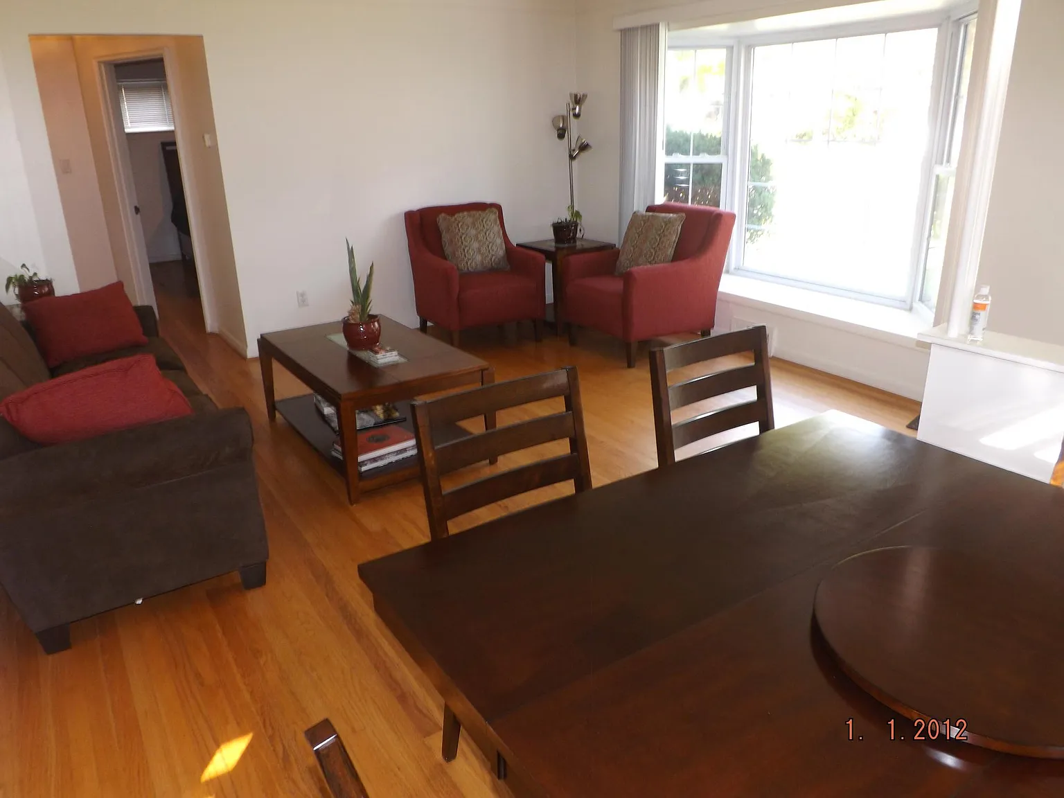 3 bed, 1278 sqft, $2,000 — Photo 4