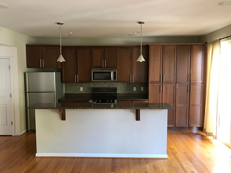 2102 Dogtown Walk, Saint Louis, MO 63139 Zillow
