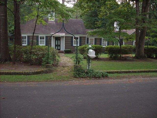 Charming Cape Cod Cottage Style 2 Story Home