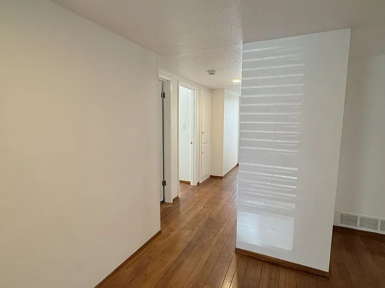 936 Constitution Dr — Photo 12
