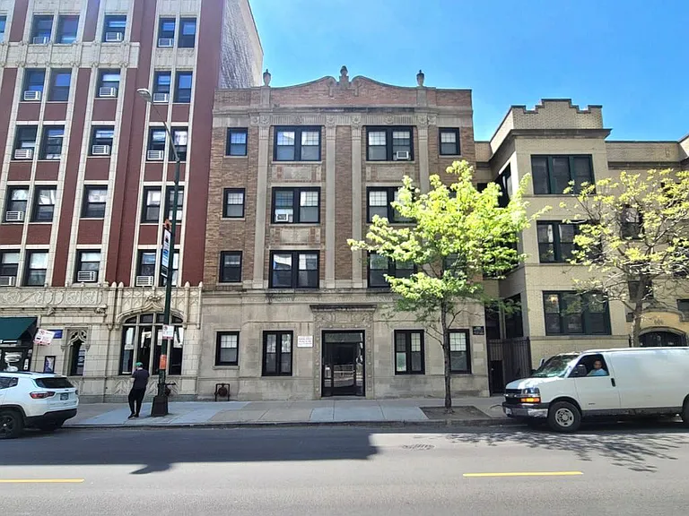511 W Belmont Ave #43 — Photo 1