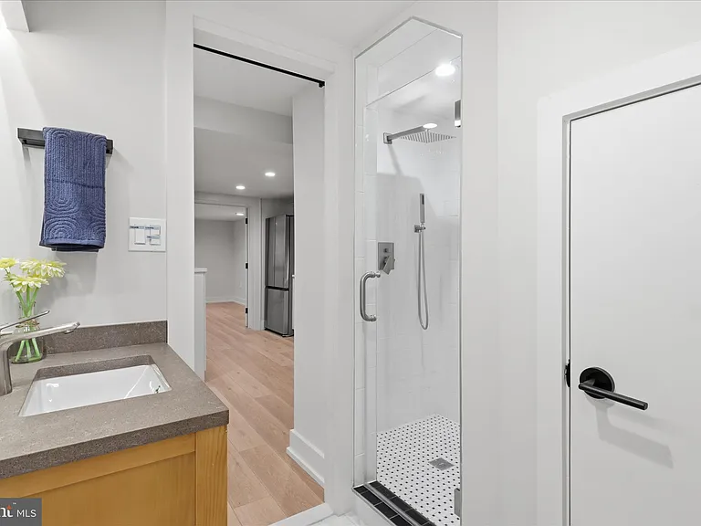 5921 Chesterbrook Rd — Photo 83