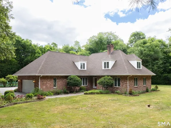 34 Briarcliffe Trail, Old Saybrook, CT 06475