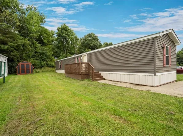 217 Sunny Hill Dr, Valencia, PA 16059