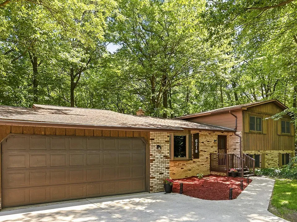 6218 Sturgeon Creek Pkwy