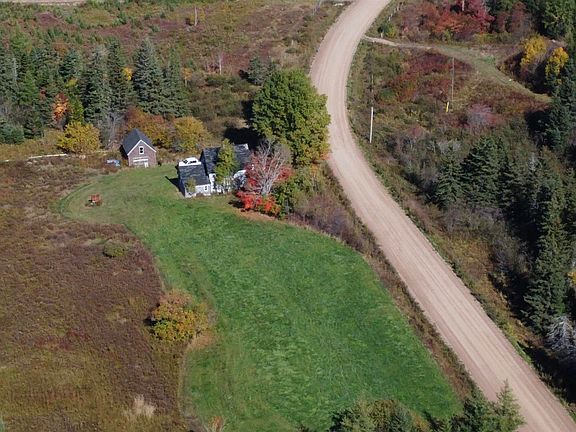 5th image of 985 Coady Rd